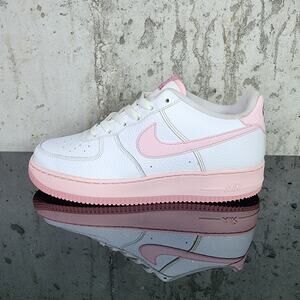 Nike Air Force 1 Low Valentine’s Day 2024 Youth 7 (W 8.5) Pre-Owned Pink White